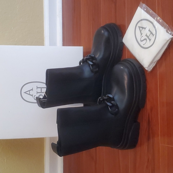 Ash Squall Chain Chelsea Boot Black Womens NIB Size 9 - Picture 2 of 14